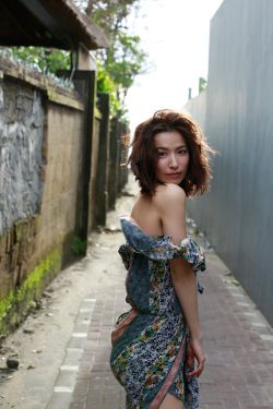 女人扒开屁股爽桶30分钟